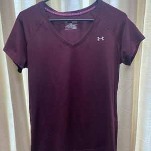 Under Armour top